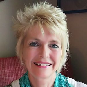 Meet your Posher, Jennie